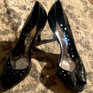 Women’s Gianni Bini Size 10 Peep toe black heel.